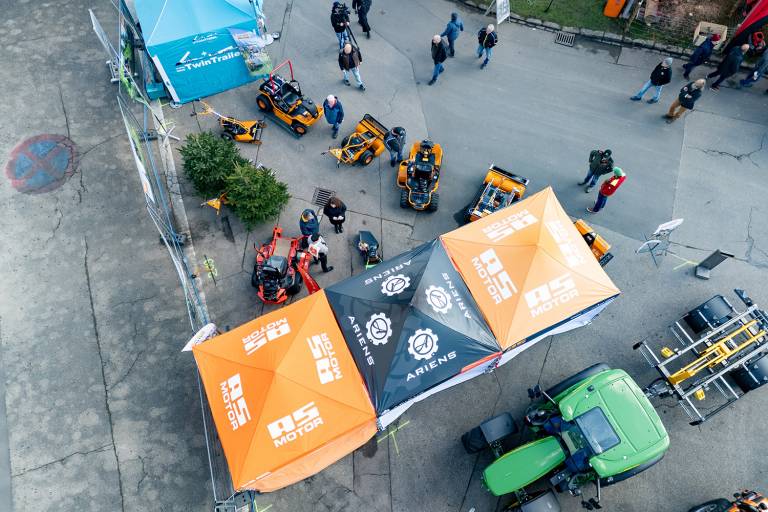 AriensCo with the brands Ariens and AS-Motor at their booth at this years fair: ForstLIve in Offenburg. Presenting their new products to visitors.